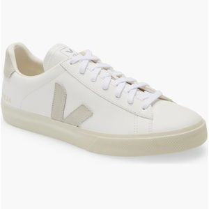 NWOT Veja Campo Sneakers